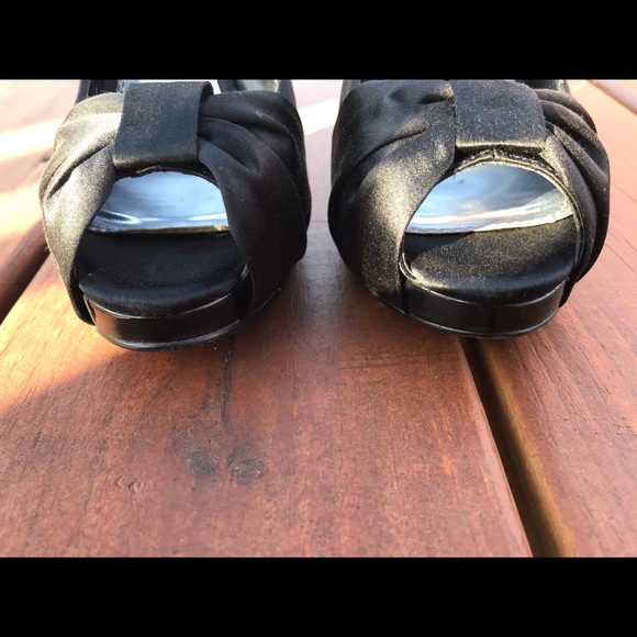 Shoes - Picture 2 of 11